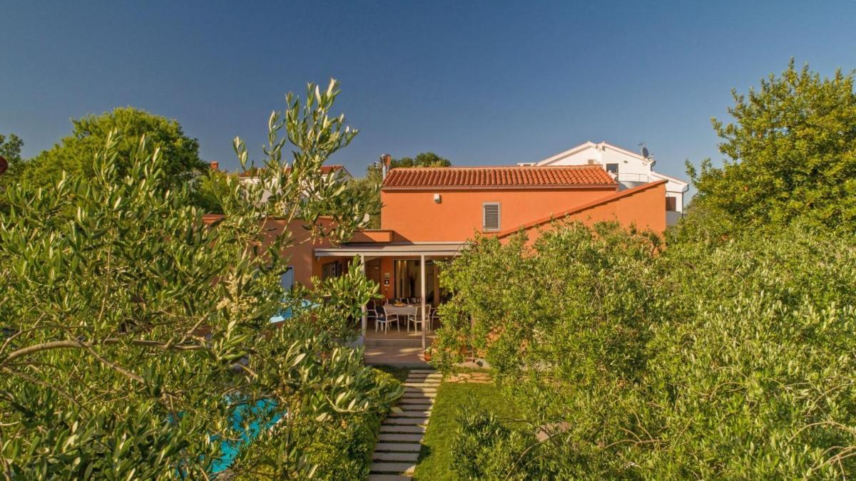 Villa Emili In Medulin - Haus Fuer 4-5 Personen Zewnętrze zdjęcie