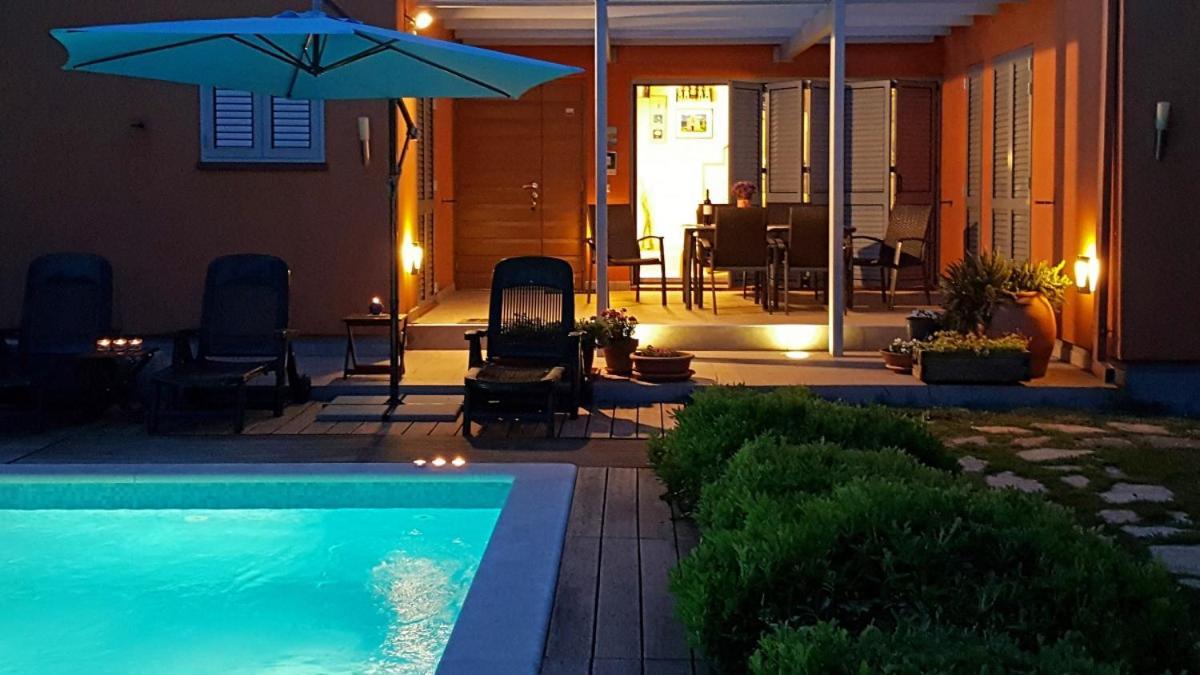 Villa Emili In Medulin - Haus Fuer 4-5 Personen Zewnętrze zdjęcie