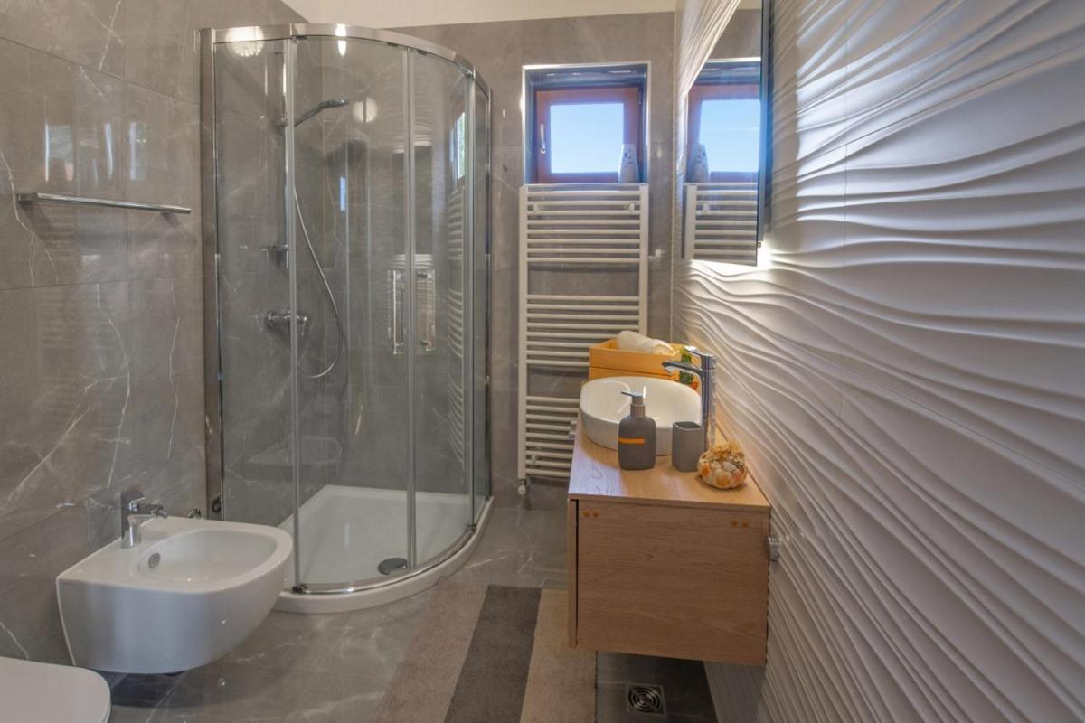Villa Emili In Medulin - Haus Fuer 4-5 Personen Zewnętrze zdjęcie
