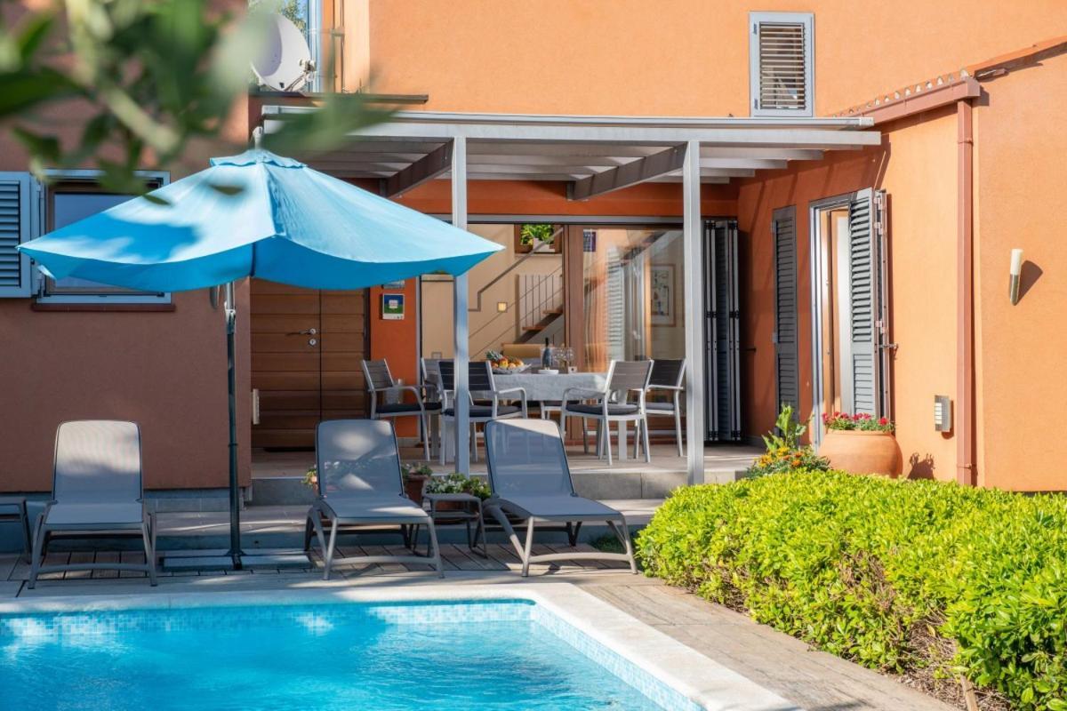 Villa Emili In Medulin - Haus Fuer 4-5 Personen Zewnętrze zdjęcie